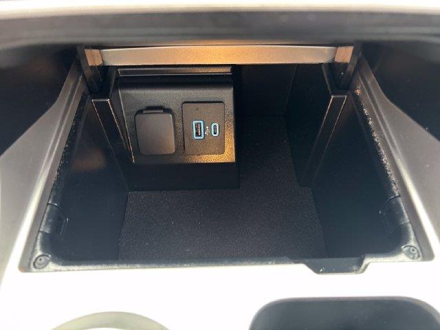 2021 Ford Explorer - $18,979