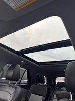 2022 Explorer Thumbnail 9