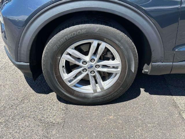 2022 Ford Explorer - $27,998