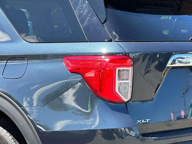 2022 Ford Explorer - $27,998
