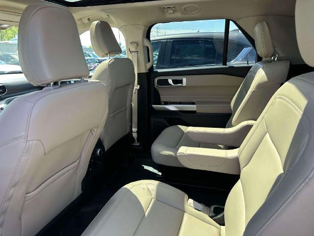 2022 Ford Explorer - $27,998