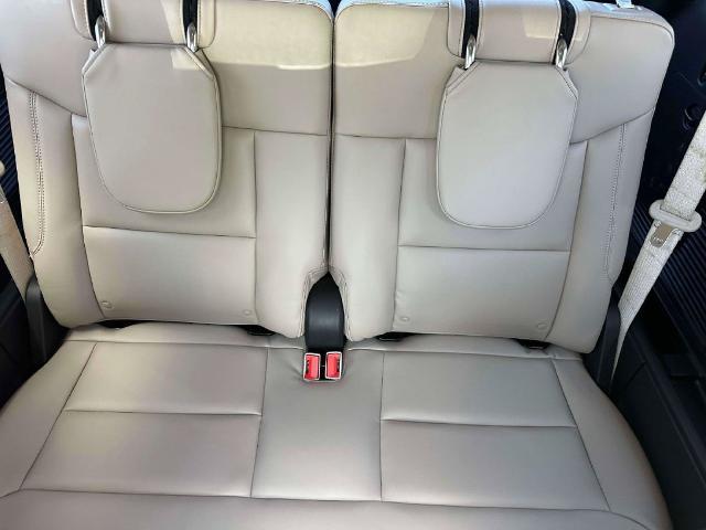 2022 Ford Explorer - $27,998