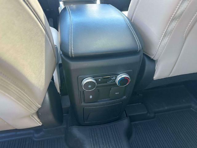 2022 Ford Explorer - $27,998