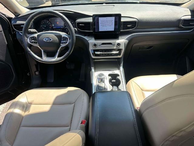 2022 Ford Explorer - $27,998