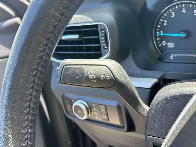 2022 Ford Explorer - $27,998