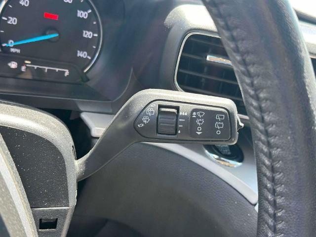 2022 Ford Explorer - $27,998