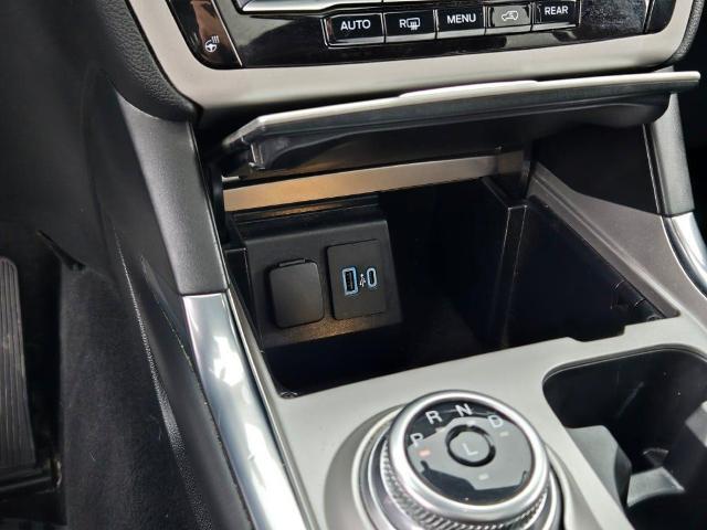 2023 Ford Explorer - $29,403