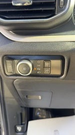 2023 Explorer Thumbnail 11