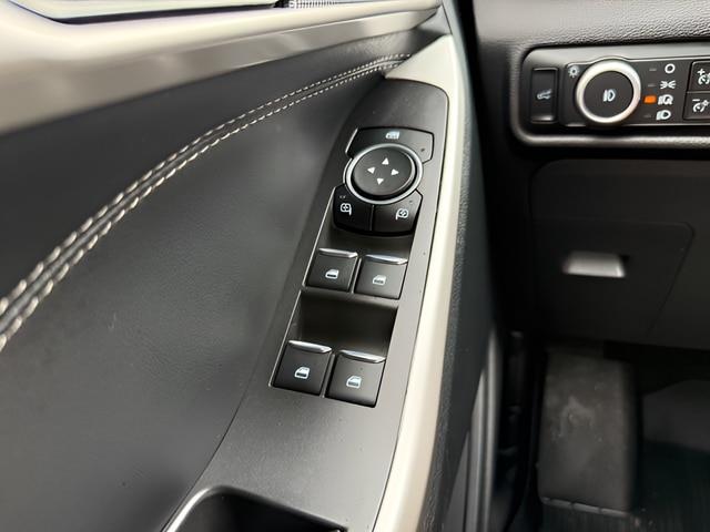 2023 Ford Explorer - $32,495