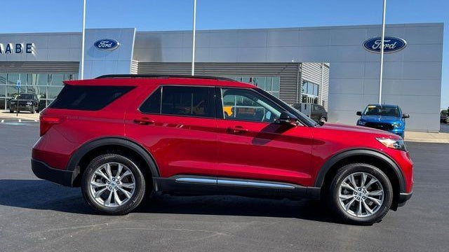 2023 Ford Explorer XLT