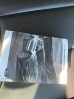 2023 Explorer Thumbnail 21