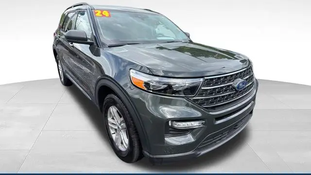 2024 Ford Explorer XLT
