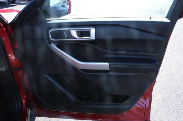2024 Ford Explorer - $33,900