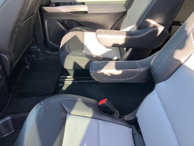 2024 Ford Explorer - $37,700