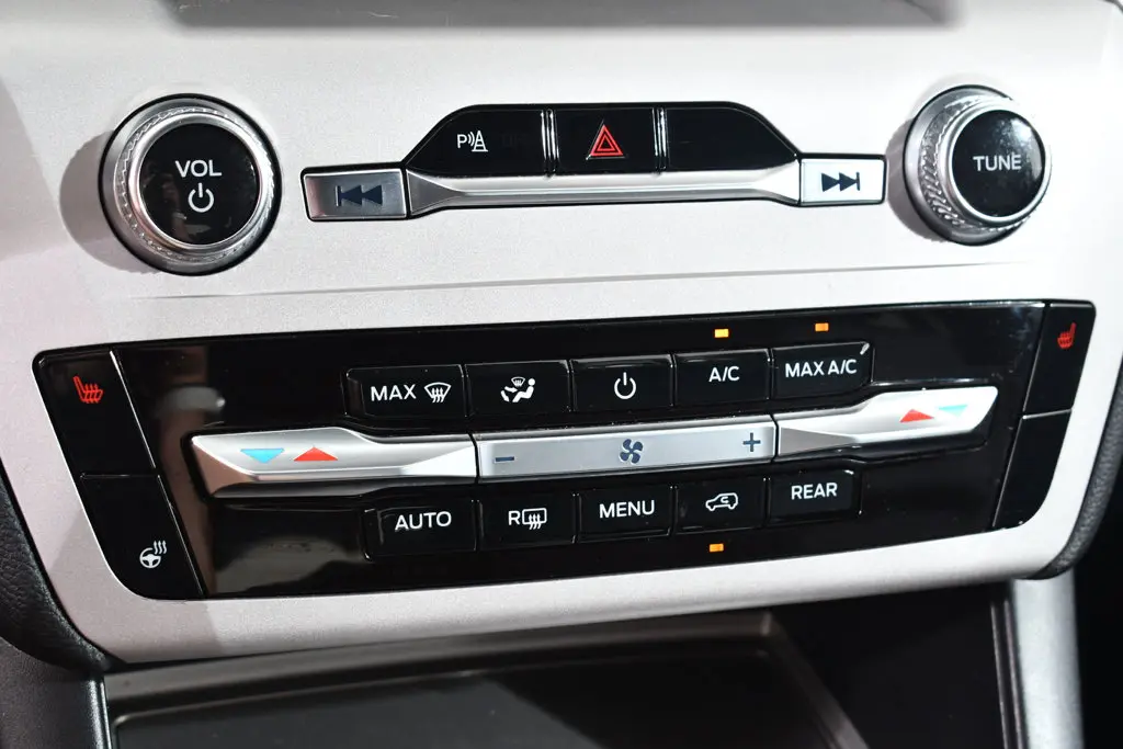 2024 Ford Explorer - $31,955