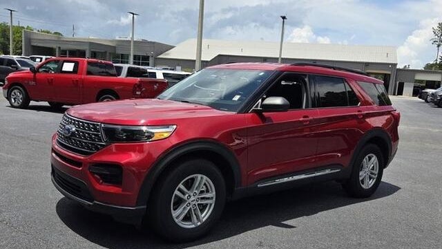 2024 Ford Explorer XLT