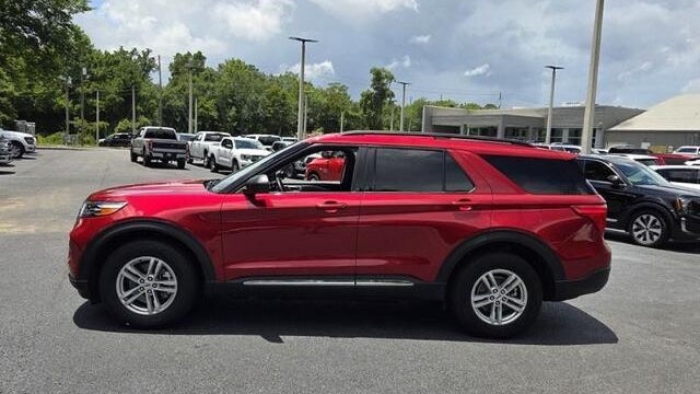 2024 Ford Explorer XLT