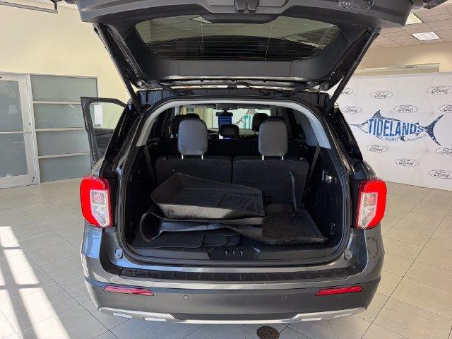 2020 Ford Explorer - $21,900