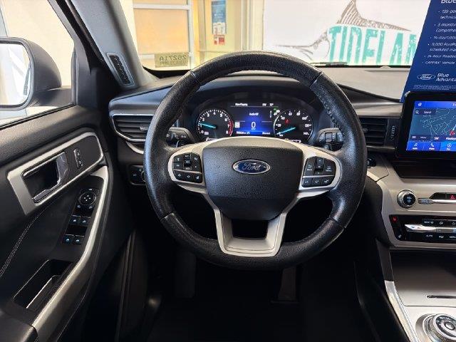2020 Ford Explorer - $21,900