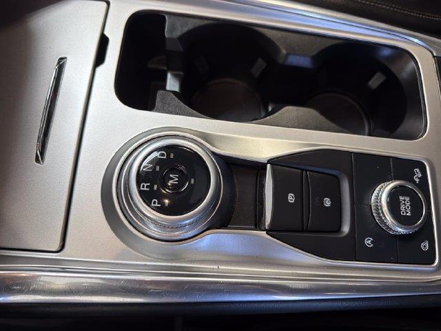 2020 Ford Explorer - $21,900