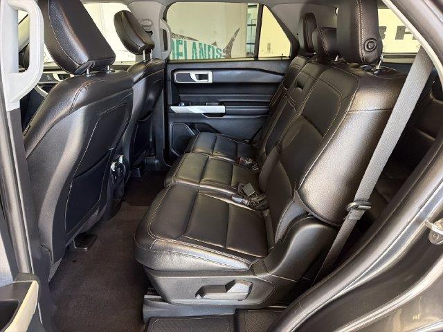 2020 Ford Explorer - $21,900