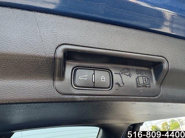 2022 Ford Explorer - $24,947