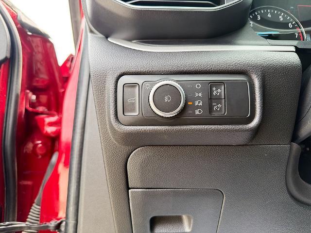 2022 Ford Explorer - $22,755