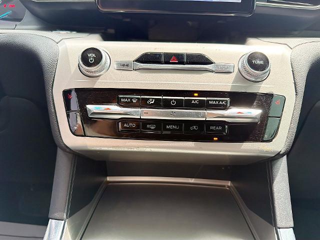 2022 Ford Explorer - $22,755