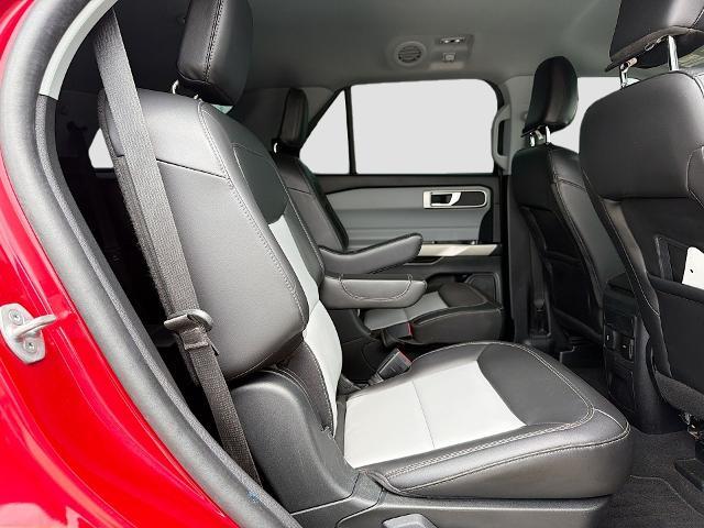2022 Ford Explorer - $22,755
