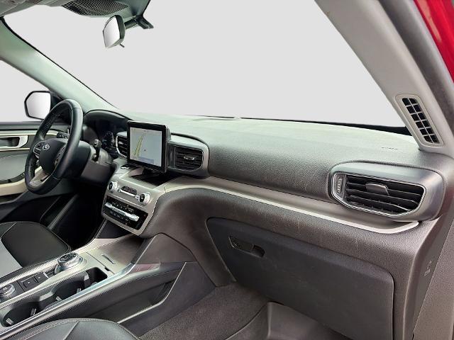 2022 Ford Explorer - $22,755
