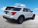 2023 Explorer Thumbnail 6