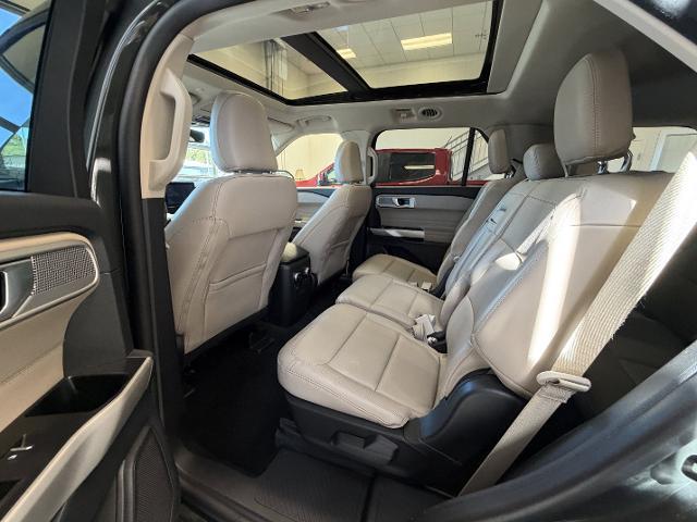 2023 Ford Explorer - $31,975