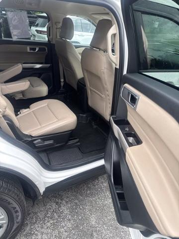 2023 Ford Explorer - $28,950