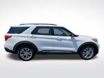 2023 Explorer Thumbnail 9