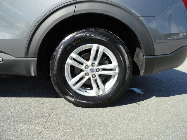 2023 Ford Explorer - $27,999