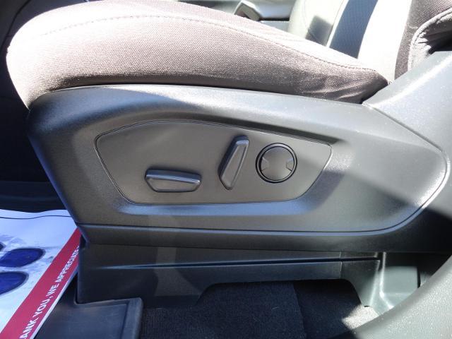 2023 Ford Explorer - $27,999