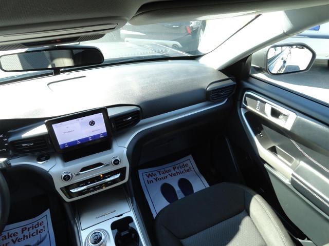 2023 Ford Explorer - $27,999