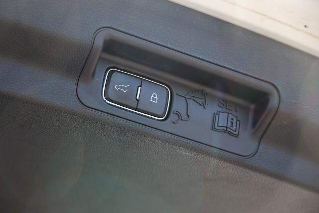 2023 Ford Explorer - $29,803