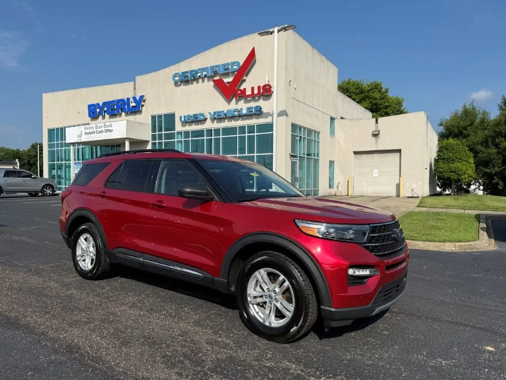 2023 Ford Explorer - $25,998