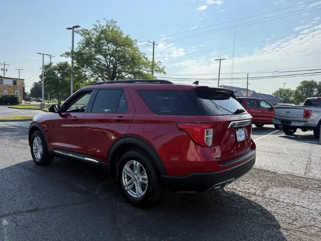 2023 Ford Explorer - $25,998