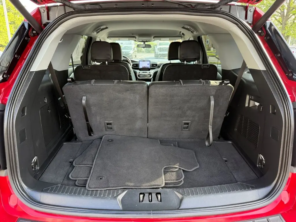 2023 Ford Explorer - $25,998