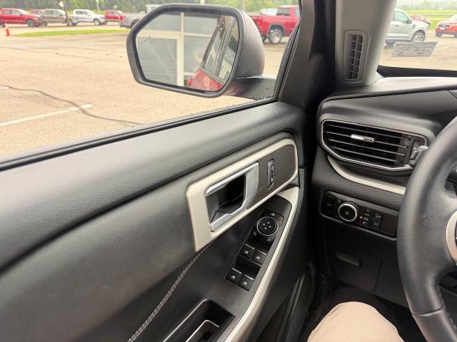 2023 Ford Explorer - $34,995