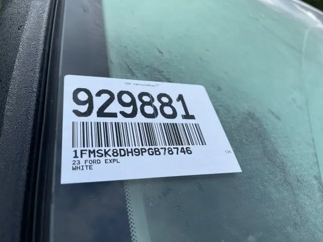 2023 Ford Explorer - $31,200