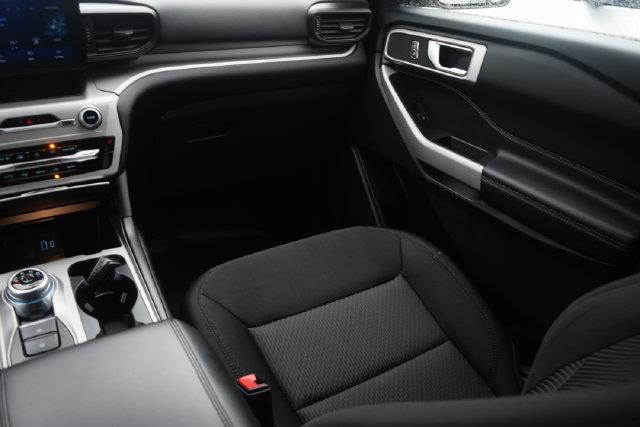 2023 Ford Explorer - $28,100