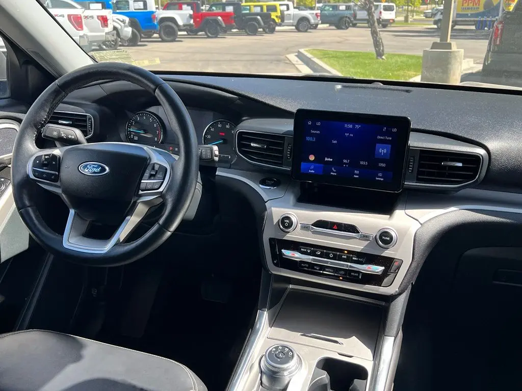 2024 Ford Explorer - $31,500