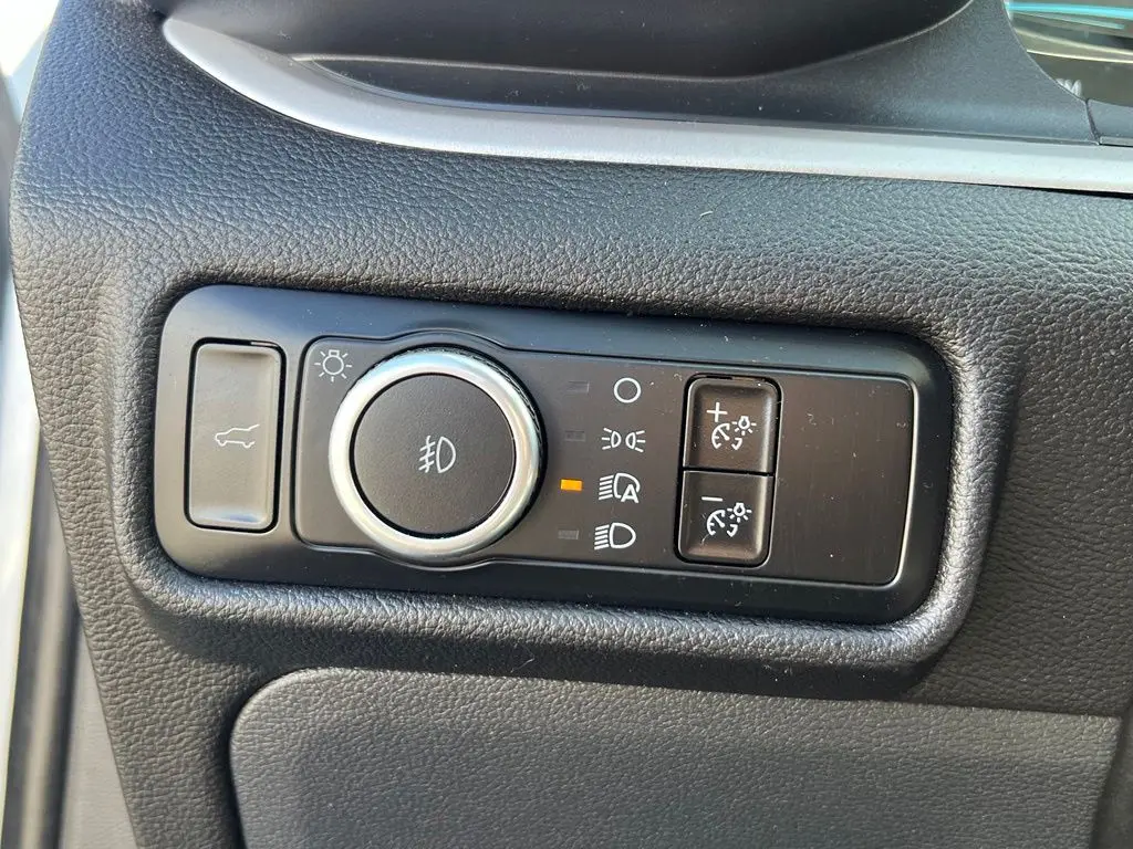 2024 Ford Explorer - $31,500