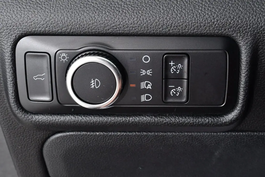 2024 Ford Explorer - $32,455