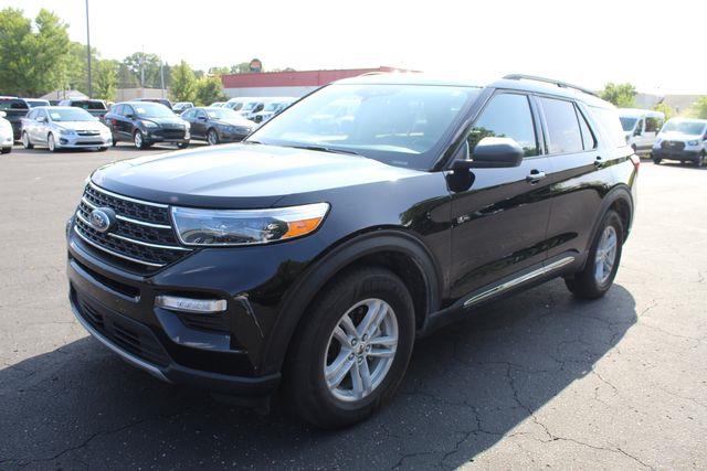 2024 Ford Explorer XLT — photo 1 of 36