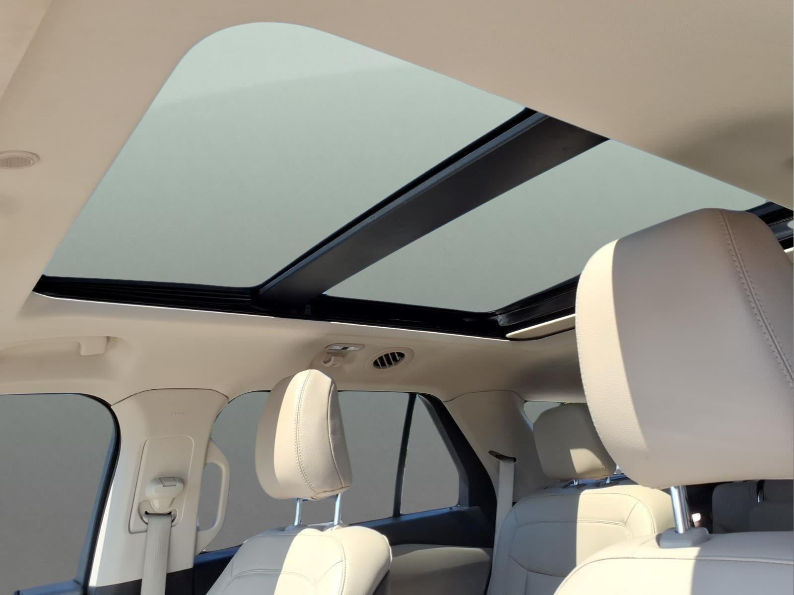 2020 Ford Explorer - $25,890