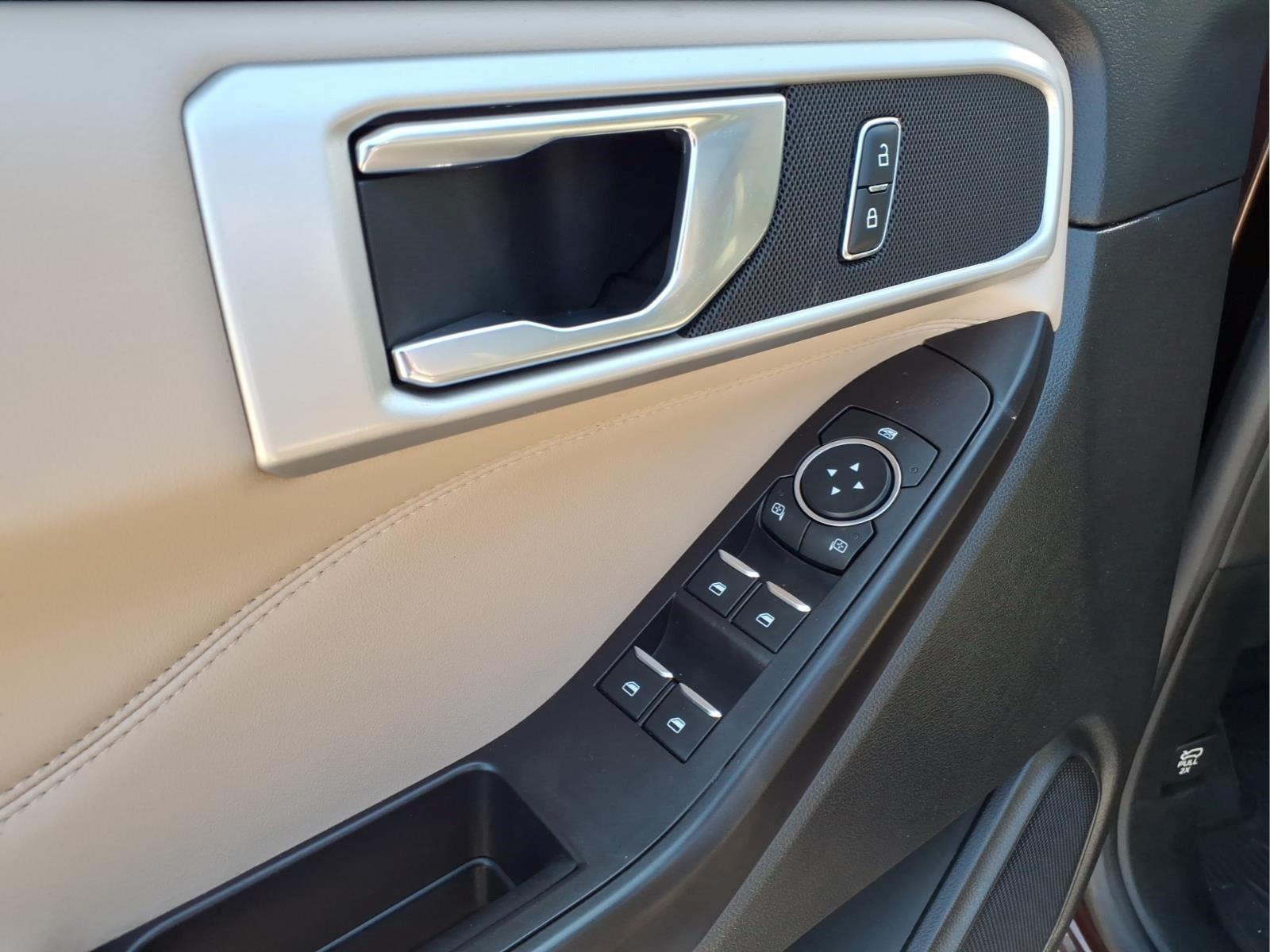 2020 Ford Explorer - $25,890